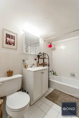 Rented by Bond New York | media 25