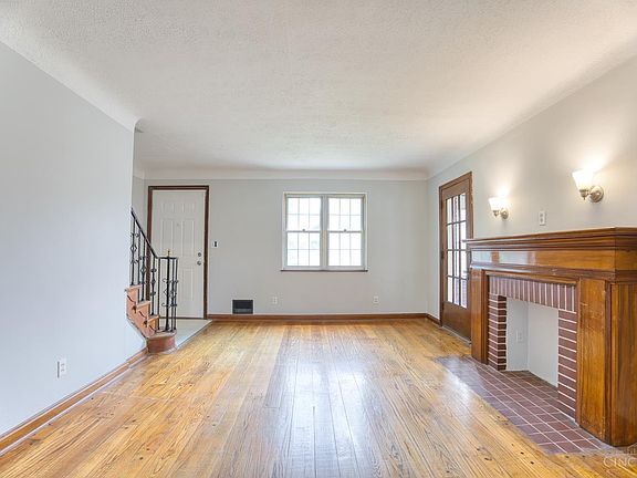 4th image of 2512 Losantiville Ave