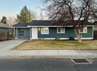 3158 SW Pumice Pl, Redmond, OR 97756