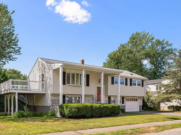 56 Winfield St, Norwood, MA 02062