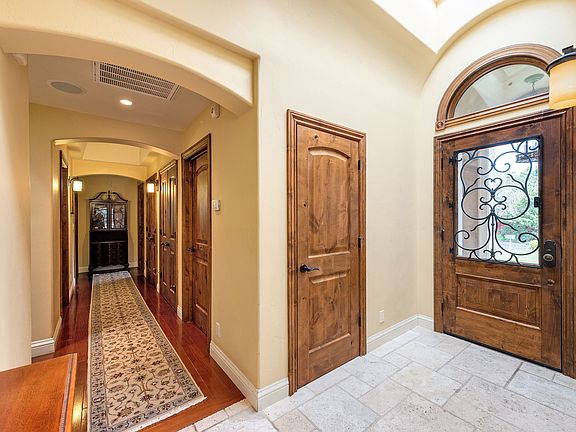 5th image of 13931 Loquat Ct