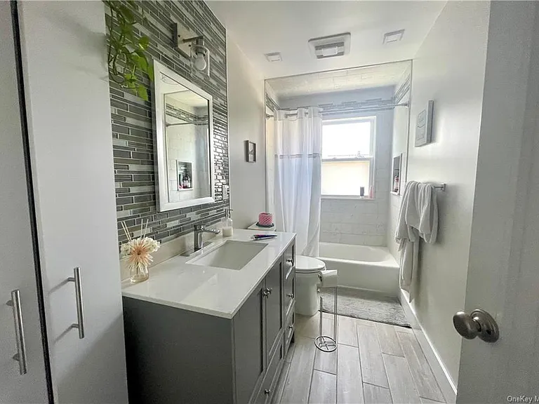 313 Stanley Ave #1 — Photo 7