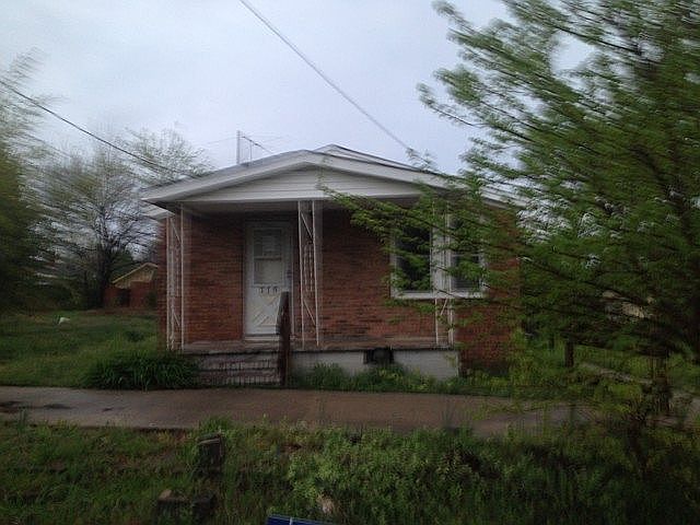 1st image of 319 Hooker St