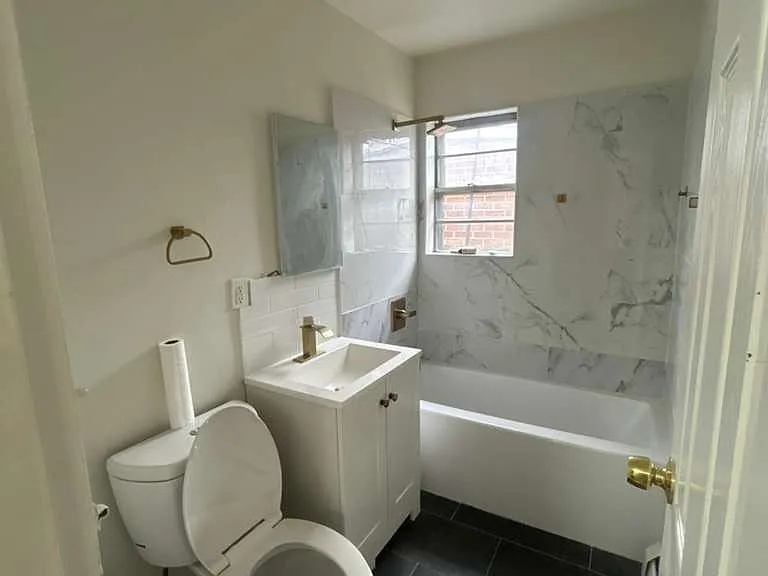 140 71st St #8D — Photo 5