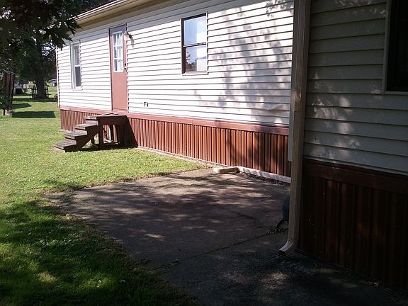 nice sitting area