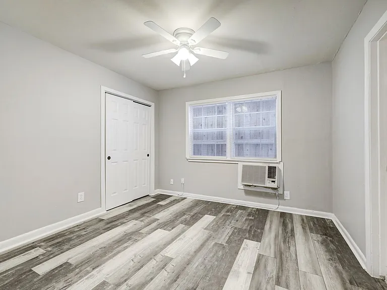 2202 Park Street — Photo 17
