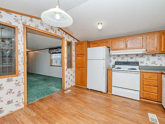 3rd image of 53 Blackberry Place