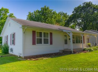 112 W Brockman Ave, Eldon, MO 65026