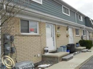 15948 W 11 Mile Rd, Southfield, MI 48076