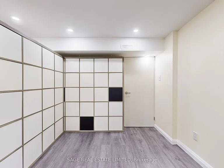 64 Durness Ave #BASEMENT — Photo 13
