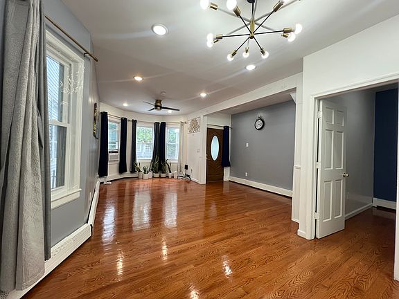 2nd image of 150 Delaware Ave Floor 1