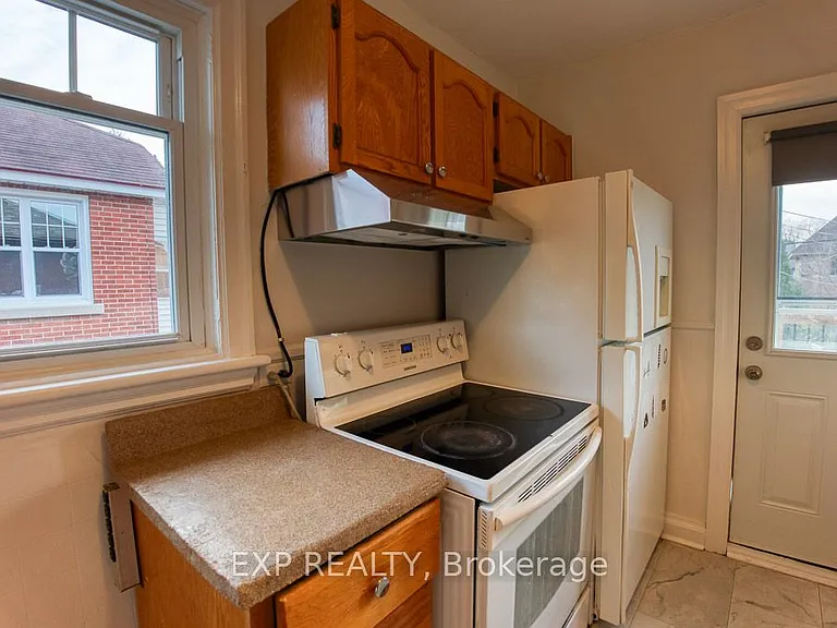 448 Holland Ave — Photo 49