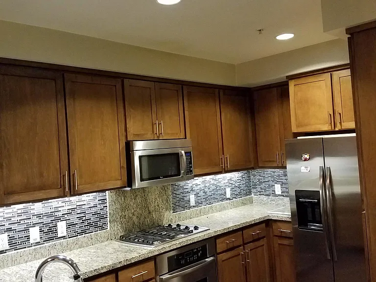 21301 Erwin St #238 — Photo 8
