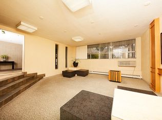 2211 Sherobee Road, Mississauga, ON L5A 2H5