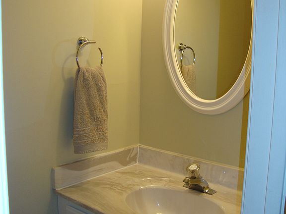 5th image of 46704 Atwood Sq