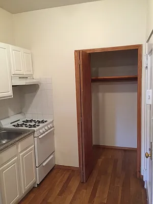 Rented by AJ Clarke | media 44