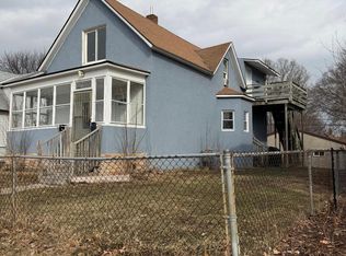 1086 Galtier St, Saint Paul, MN 55117