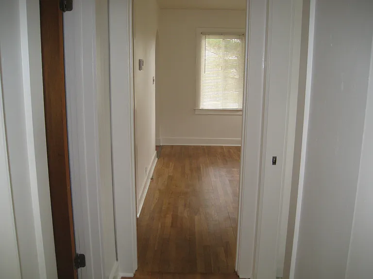 889 Lighthouse Ave — Photo 13