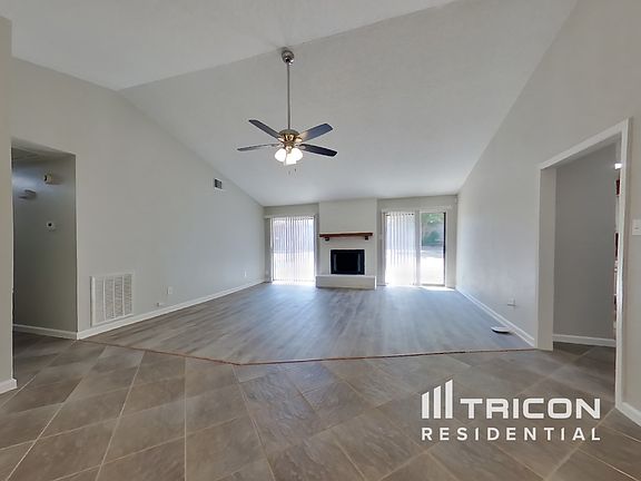 3rd image of 5221 Timber Creek Rd