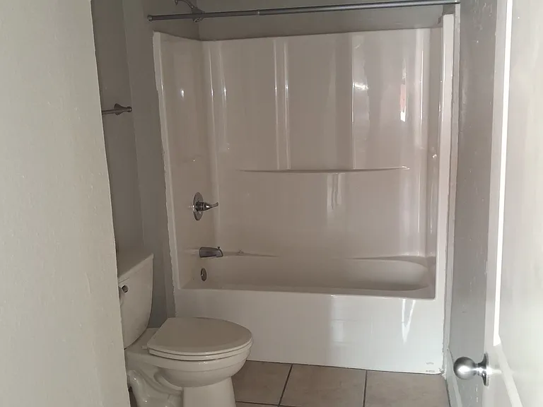 105 Ocoee St #4 — Photo 6