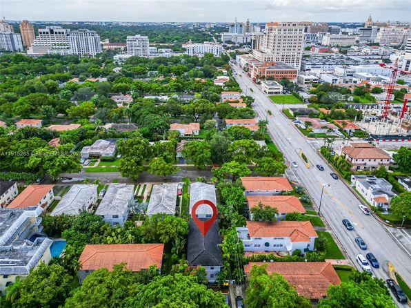 411 Santander Ave #1