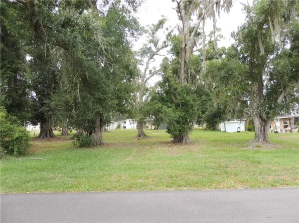 Helen Dr, Kenansville, FL 34739