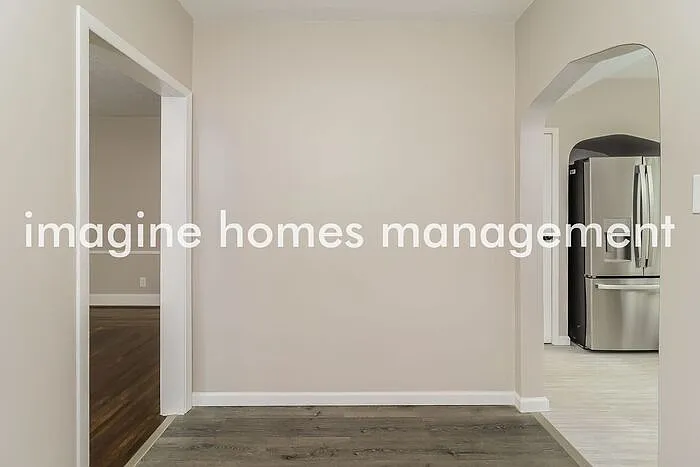 1735 Avonlea Ave — Photo 6