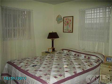 2nd image of 2233 W Carol Cir