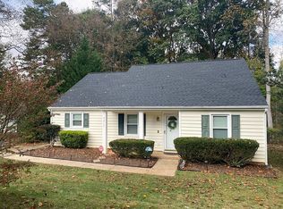 9215 Goldenrod Ln, Charlotte, NC 28227