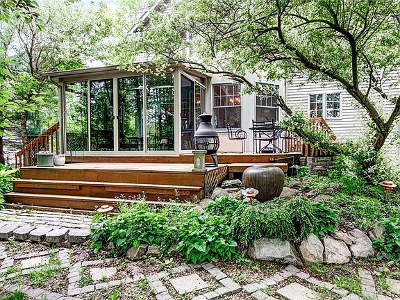 3rd image of 8140 Carrington Pl