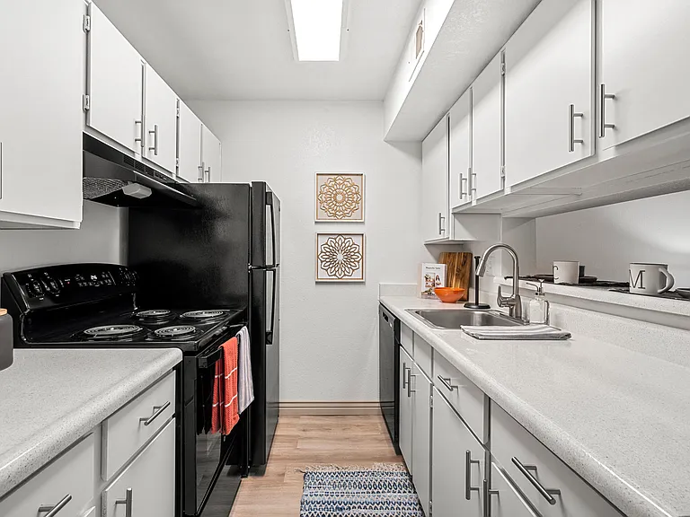 4250 E Busby Dr — Photo 10