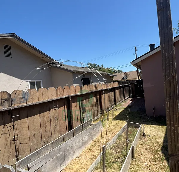 2305 Rose Ave — Photo 26