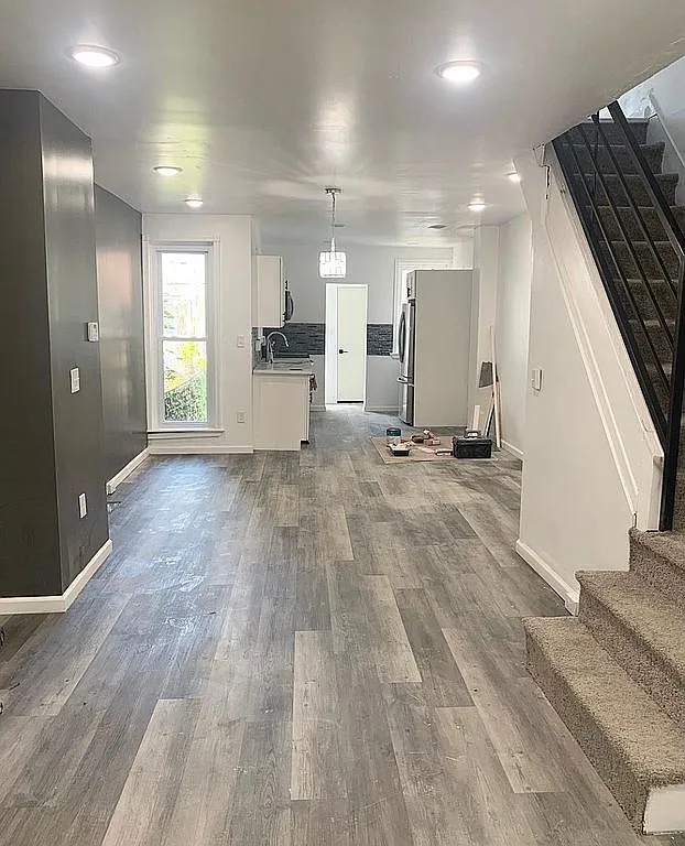 272 Rubicam St photo 1