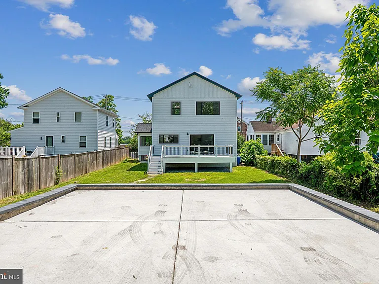 3108 Adams St NE — Photo 25