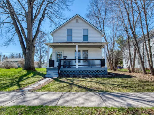 915 11th Ave W, Ashland, WI 54806