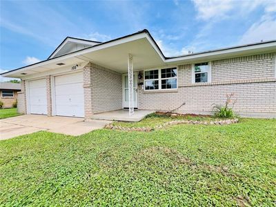 105 SW 6th St, Moore, OK, 73160