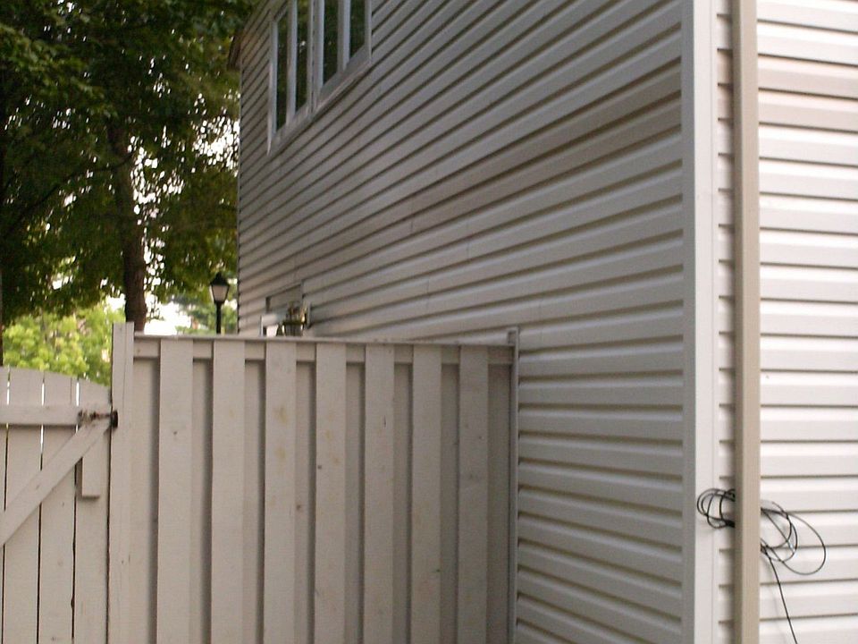 2nd image of 427 Reneau Way