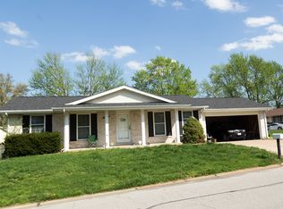 16 Cross Trail Ln, Saint Peters, MO 63376