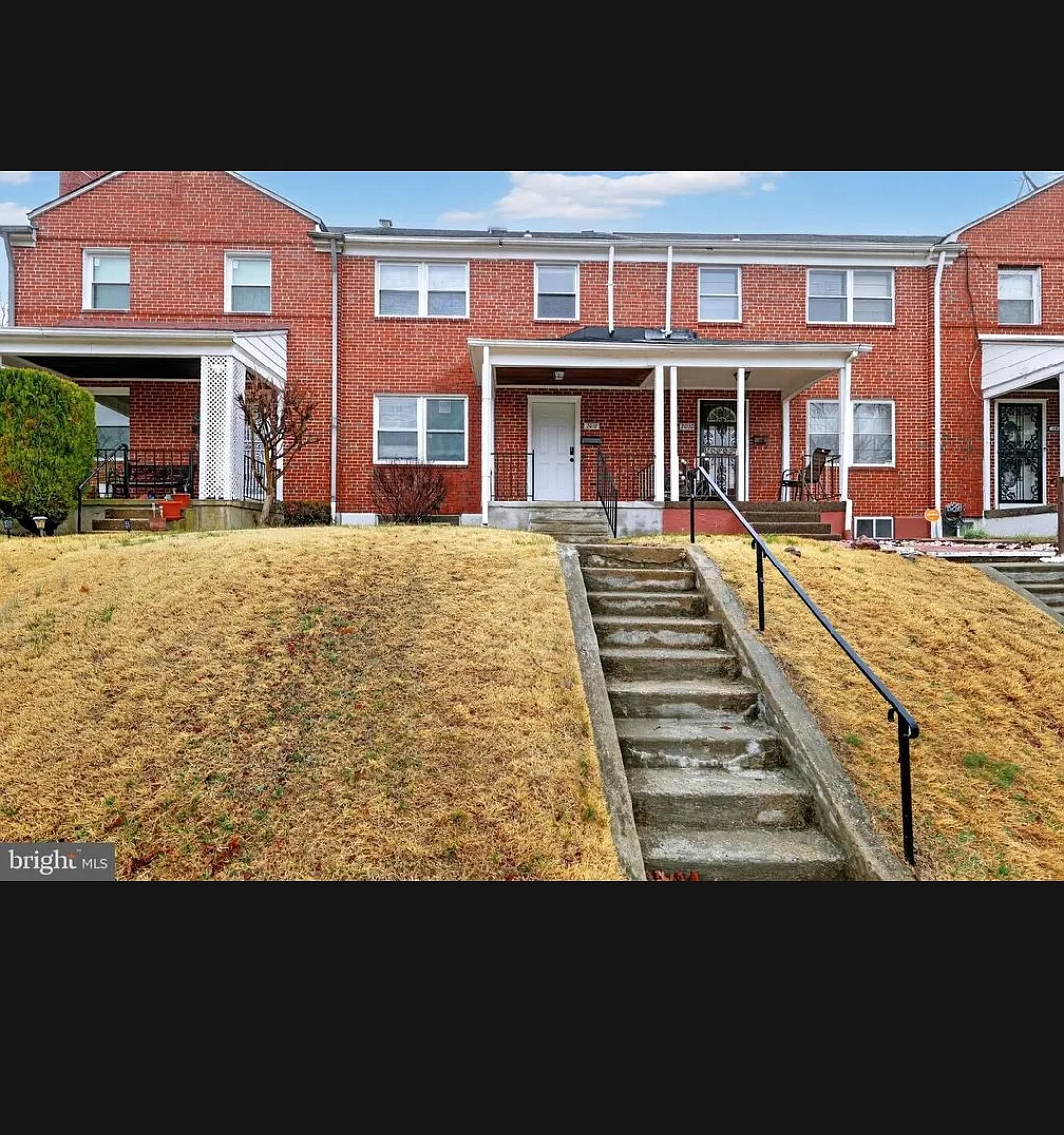5 bed, 1757 sqft, $825 — Photo 1