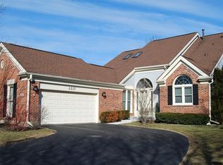 2227 N Lake Shore Cir, Arlington Heights, IL 60004