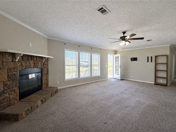 4th image of 220 Samuel Camp Rd