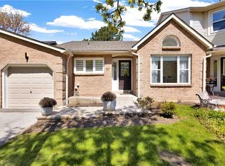 5255 Lakeshore Rd #57, Burlington, ON L7L5X6