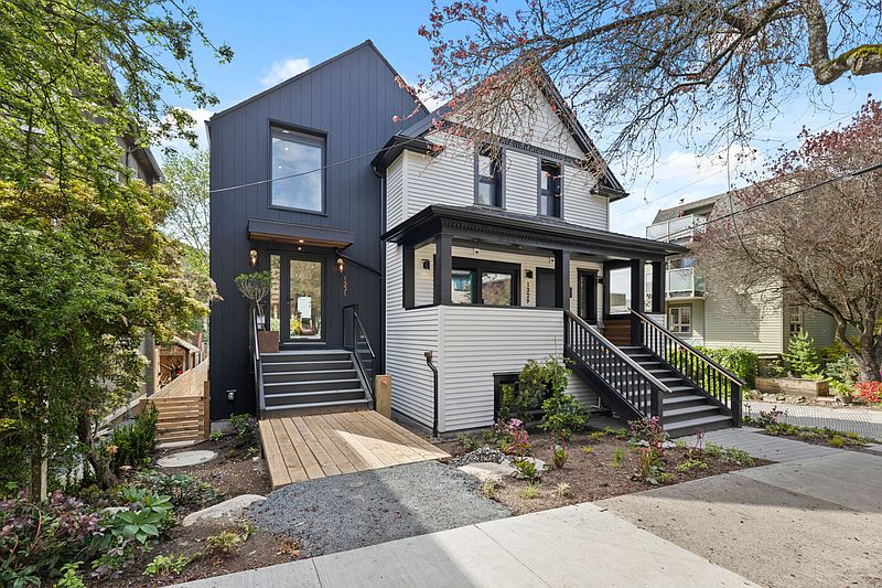 Vancouver Townhouse for rent - 3 Bedrooms — photo 22