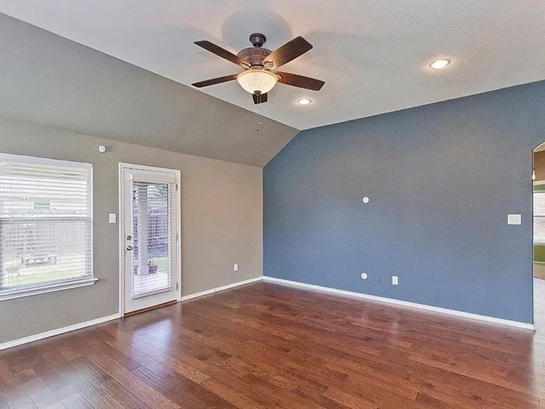 1052 Hot Spring Valley — Photo 13