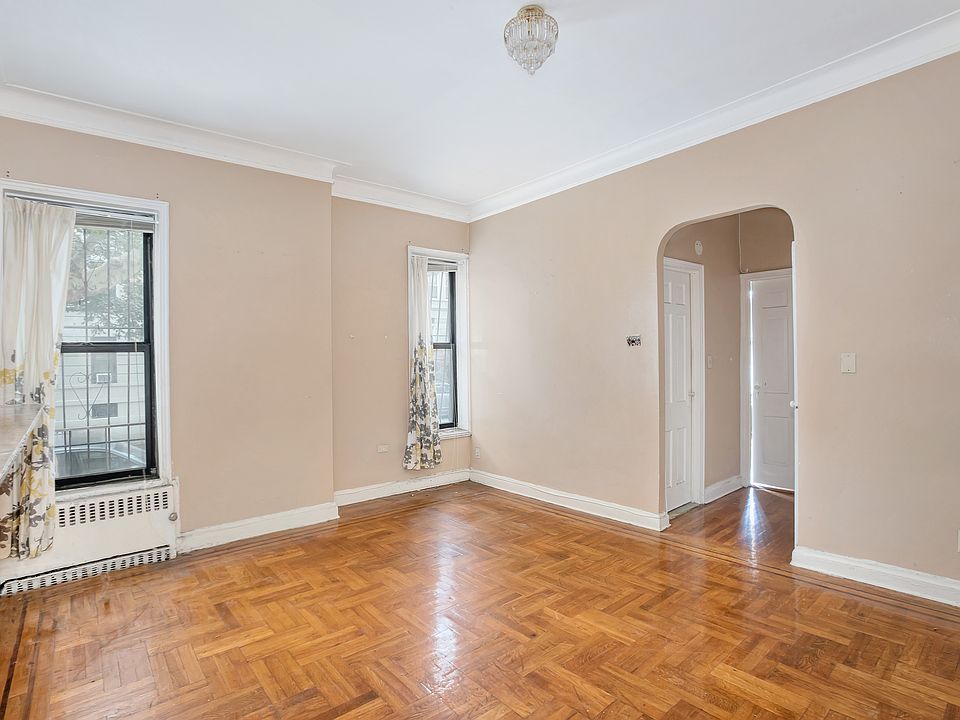 1st image of 939 Sterling Pl #A4