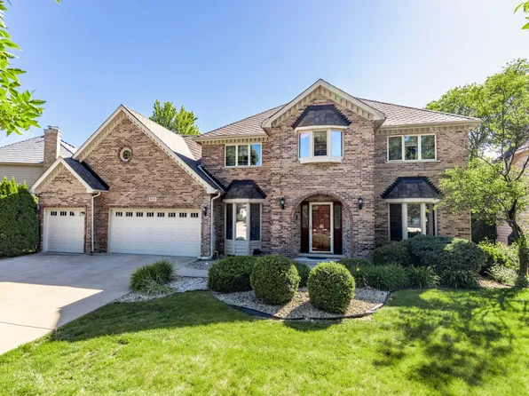 904 Bailey Rd, Naperville, IL 60565