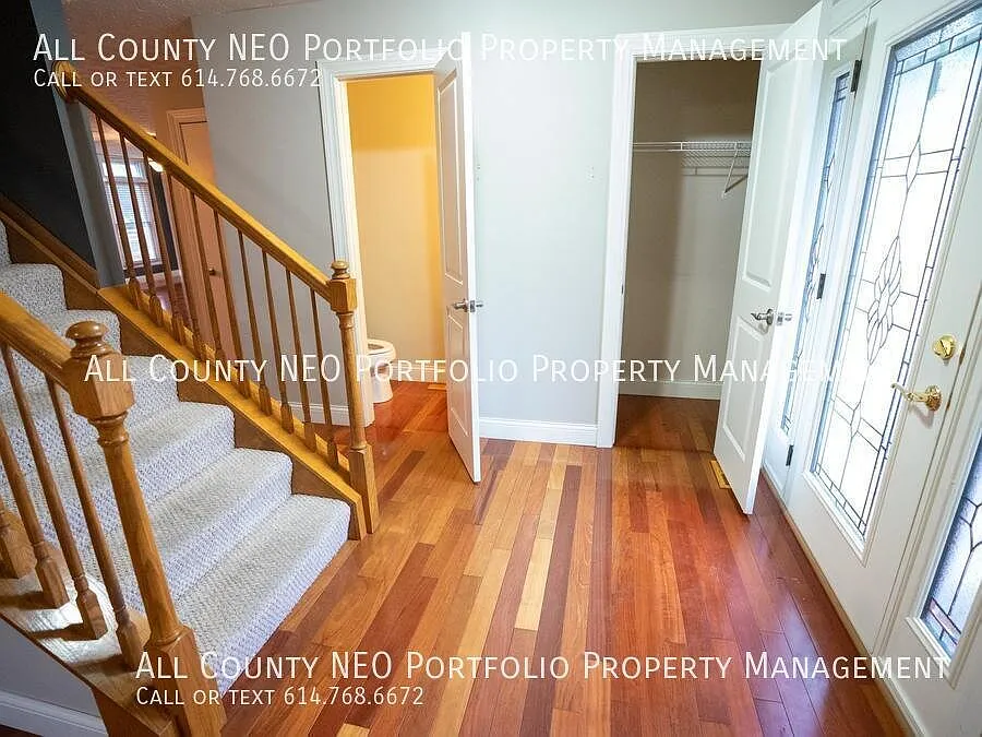 Spacious 4-Bedroom Home with 2-Car Garage in Hoffman Farms! — Photo 3