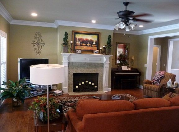 4th image of this home