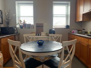 2135 S Western Ave #2R, Chicago, IL 60608