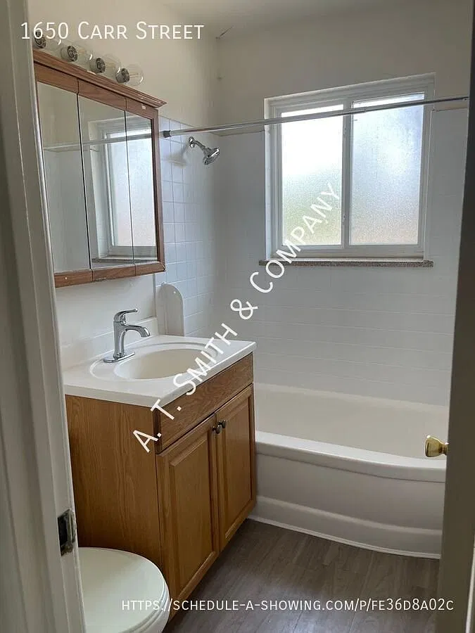 Move-In Special! 1 Month Free Rent! . . . Spacious 2-Story Townhome In Lakewood — Photo 4